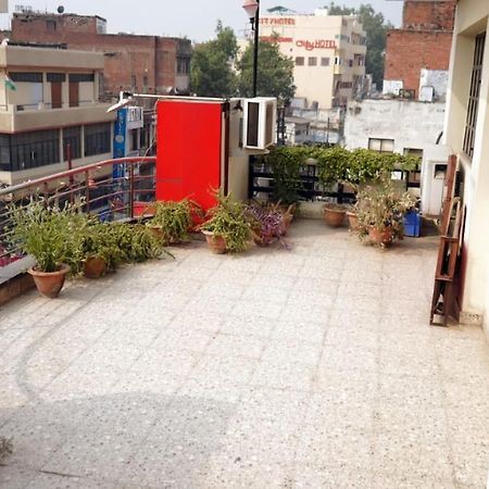 Hotel Atithi Niwas Allāhābād Junction Buitenkant foto